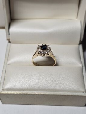 14k Gold Ring with Sapphire Stone and Diamond Halo